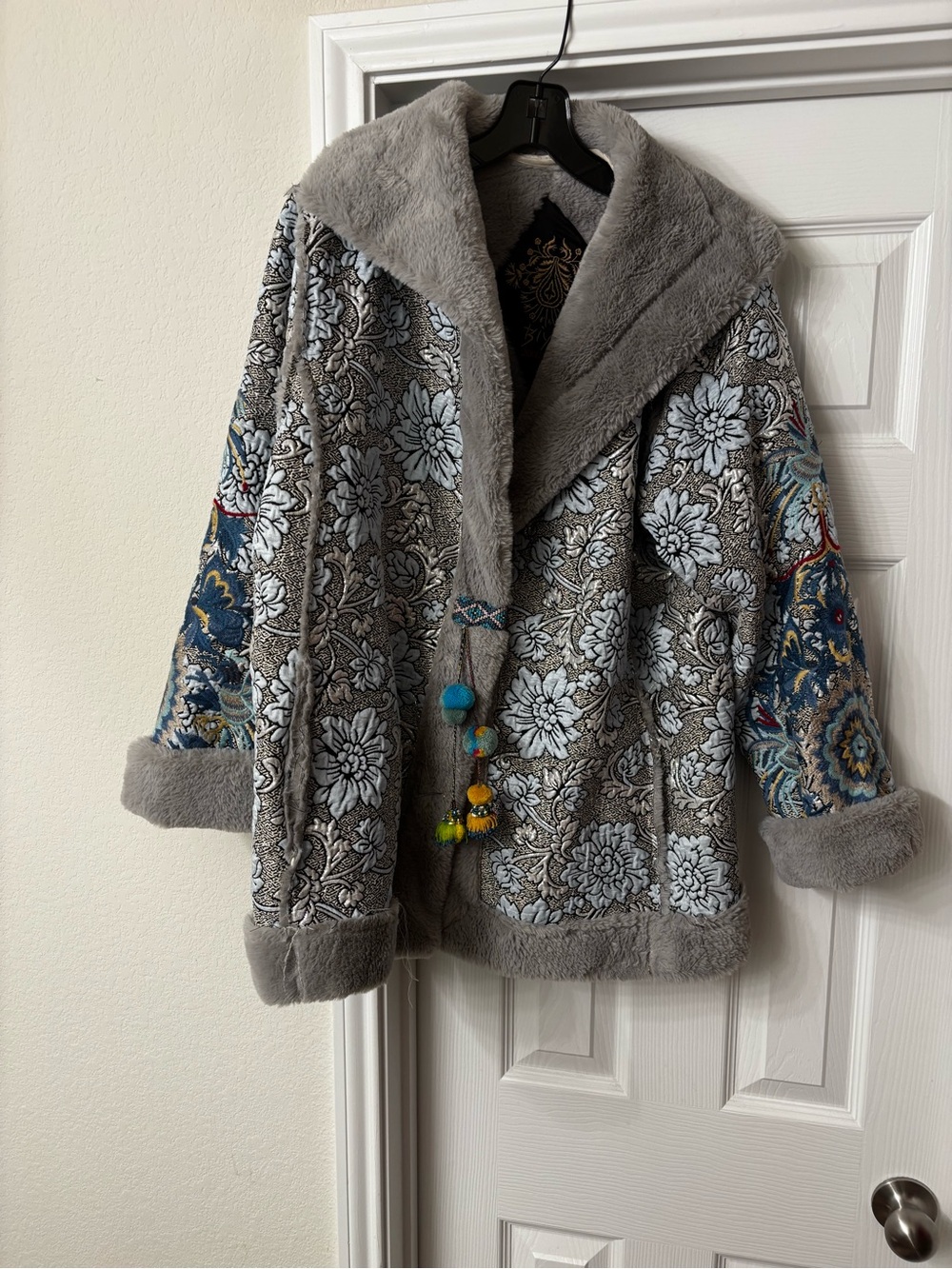 Johnny Was Gray Floral Teddy Jacket with Blue Embroidered Sleeves - Picture 1 of 4
